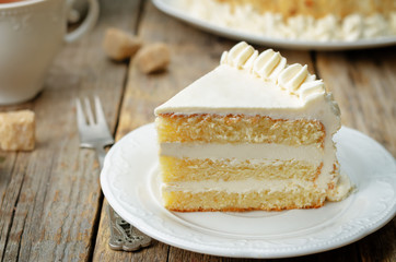Sponge cake with butter cream