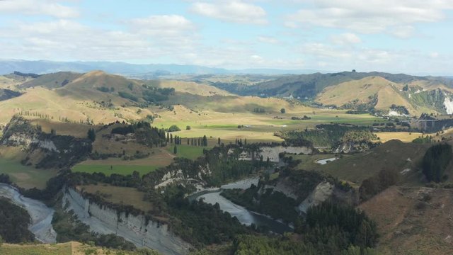 Aerial push over beautiful landscape of Rangitikei Ranges, New Zealand 4k