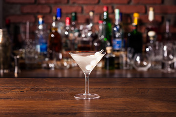 Refreshing Vodka Martini Cocktail with Onions