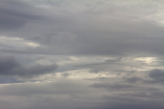 「雲り」の写真素材 | 8,831件の無料イラスト画像 | Adobe Stock