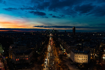 Fototapeta na wymiar Paris fom Arc de Triomphe