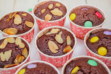 Brownie cupcakes or chocolate cupcakes.