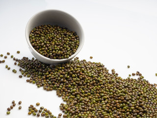 The mung beans in bowl