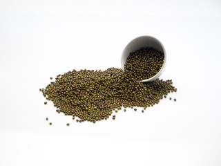 The mung beans in bowl