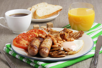 Classic English breakfast