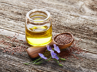 Raw flax oil with seeds