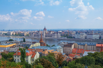 Fototapeta na wymiar Budapest cityscape with Parliament building and Danube river