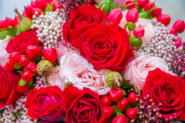 bouquet of red roses