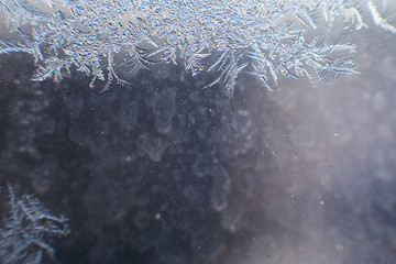 snow pattern on the glass from frost