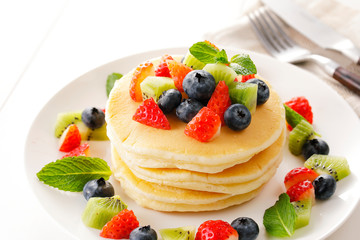 フルーツパンケーキ　Fruit pancake