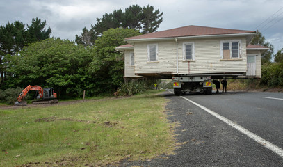 Fototapeta na wymiar Te Kao Northland New Zealand. How to move a house on the road. 
