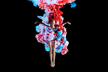 Foto auf Acrylglas Moderne Kunstcollage. Konzeptballerina mit buntem Rauch. Abstrakt, gebildet durch Farbe, die sich in Wasser auf schwarzem Hintergrund auflöst © master1305