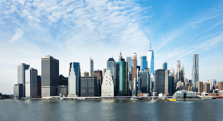 Fototapeta na wymiar Manhattan Skyline From Hudson River