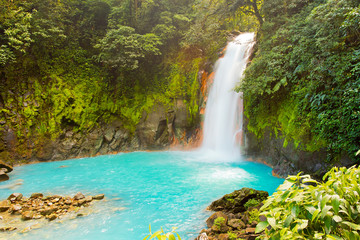Fototapeta na wymiar Rio Celeste waterfall Tenorio National park 