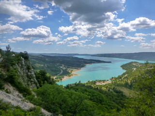 Fototapeta na wymiar Blue Lac de Sainte-Croix lake near Verdon gorges in Provence, France
