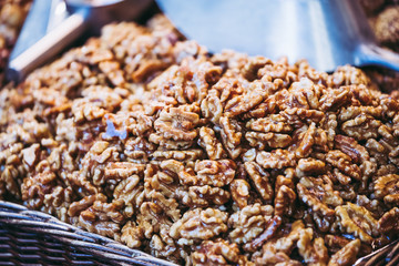 Fruits secs caramélisés, marché de la Boqueria de Barcelone