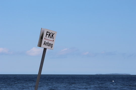 FKK (Freie K&ouml;rper Kultur)