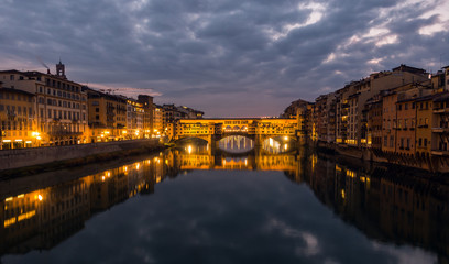 Ponte Vecchio at sunset, Florence, Tuscany, Italy.
