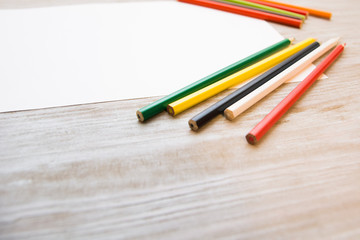 Obraz premium color pencils and paper background