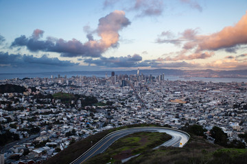 Obraz premium The City of San Francisco at Sunset