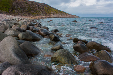 rocks on the beach каменный пляжь на побережье Баренцево море Териберка Мурманская область Кольский полуостров