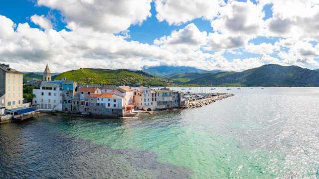 Village et marina de Saint-Florent, Corse