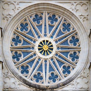 Rosace de la cath&eacute;drale d'Orl&eacute;ans