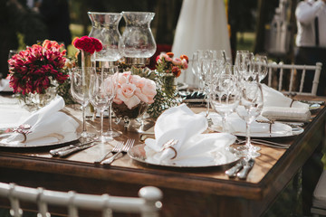 elegant table setting