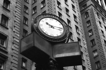 clock on the tower of sao paulo