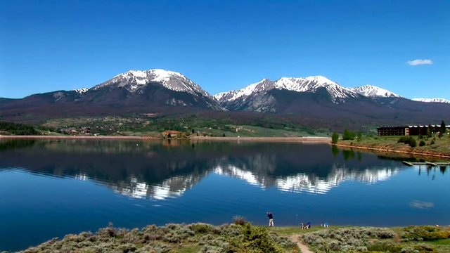 Dillon Lake-Twin Snowy Peaks-xws-zoom