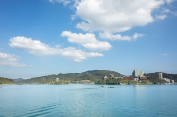 Fototapeta na wymiar landscape of Sun Moon Lake