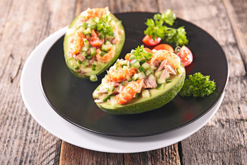avocado salad with shrimp