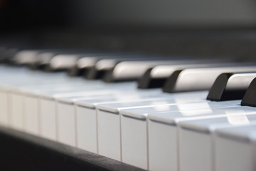 Klavier, Tasten, Schwarz, Weiß, Bokeh, Musik, Seite