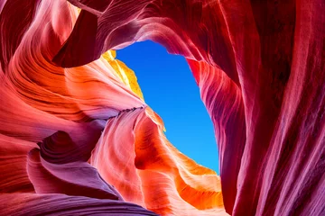 Foto op Canvas Antelope Canyon in het Navajo-reservaat bij Page, Arizona, VS © chaxiang