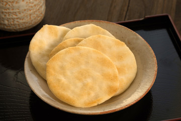 サラダ味のせんべい