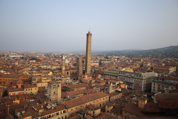 Le torri e i tetti di Bologna