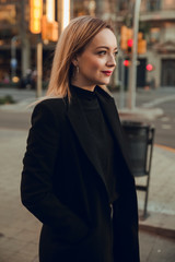 Fototapeta premium Portrait of blonde girl in Barcelona city