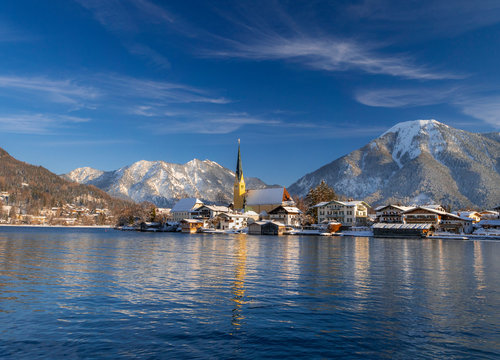 Rottach Egern am Tegernsee im Winter, Bayern, Deutschland....