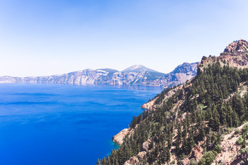 Crater Lake National Park, crater wall and blue water