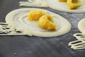 Making crispy pancake delicious at street food