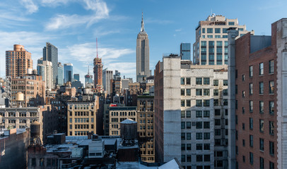 Schöne Aussicht auf die Skyline von Manhattan im Winter