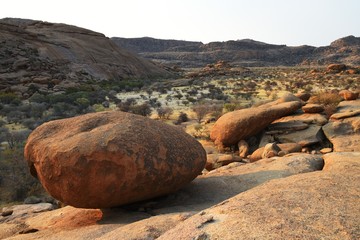 Landschaft nahe der Bull`s Party auf Ameib in Namibia