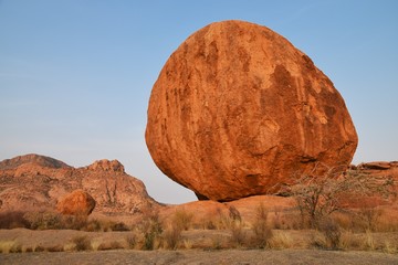 Felskugeln im Erongogebirge auf Ameib (Bull`s Party) in Namibia