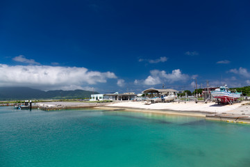 南の島ののどかな海の風景