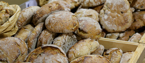 wholemeal bread made with organic flour for sale