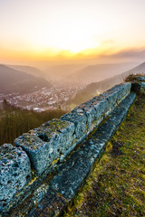 Bad Urach von Hohenurach zum Sonnenaufgang