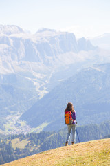 Fototapeta na wymiar tourist girl at the Dolomites