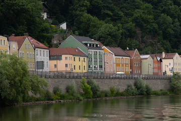 Fototapeta na wymiar colourful old houses on the river