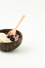 smoothie  bowl  , bowl made from coconut shell