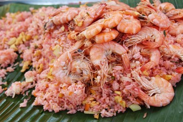 Shrimp fried rice with vegetables is delicious